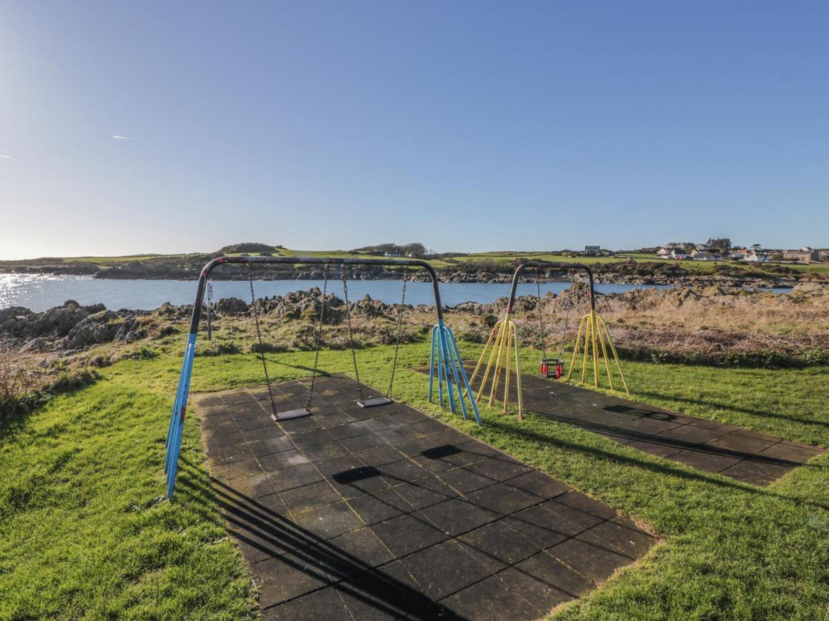 The Clamshell Apartment Isle of Whithorn Bagian luar foto